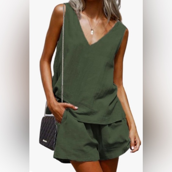 New 2 Piece Outfits Shorts Sets Sleeveless V Neck Tank and High Waisted Shorts L - Picture 1 of 11
